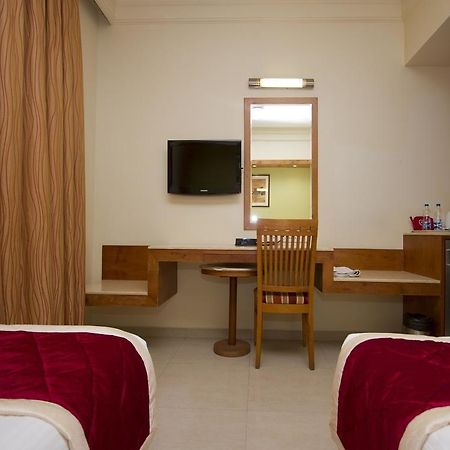 Oyo Rooms Indiranagar 100 Ft Road บังกาลอร์ ภายนอก รูปภาพ