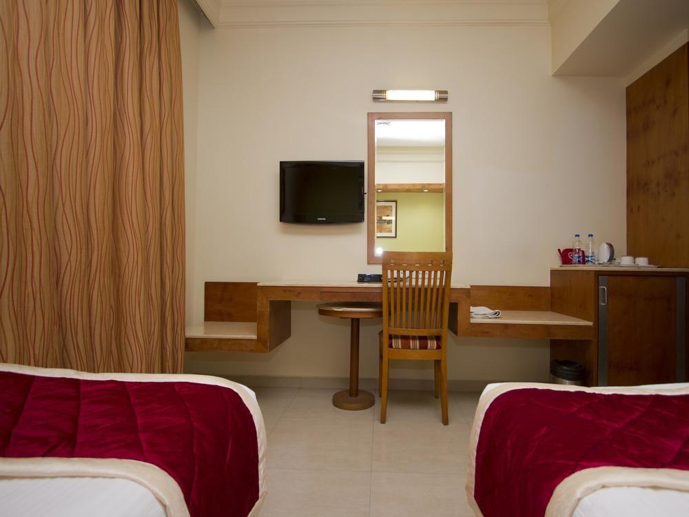 Oyo Rooms Indiranagar 100 Ft Road บังกาลอร์ ภายนอก รูปภาพ